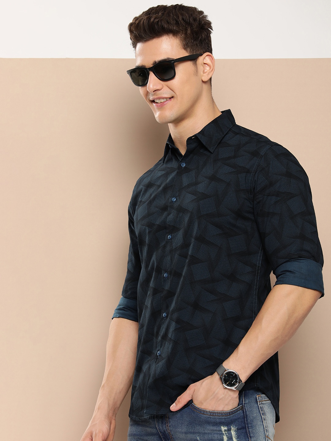 

HERE&NOW Men Slim Fit Geometric Printed Casual Shirt, Navy blue