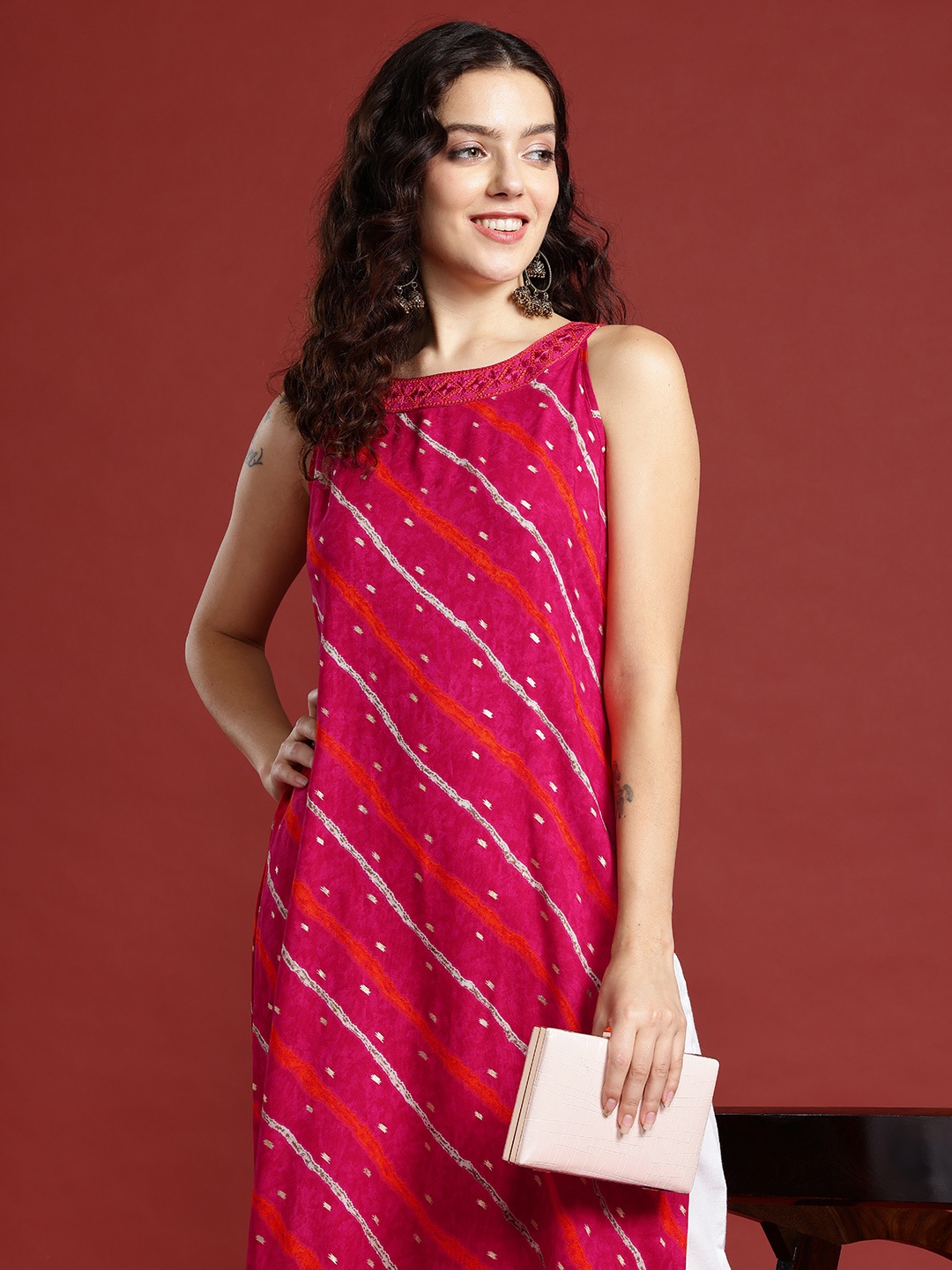 

Anouk Leheriya Printed Halter Neck Thread Work Kurta, Fuchsia