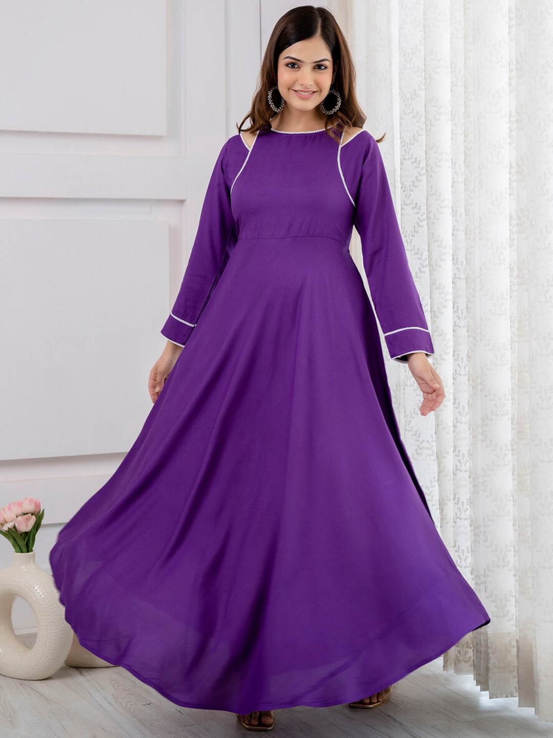 

DRESSAR Round Neck Long Sleeves Cut-Outs Fit and Flare Dress, Purple