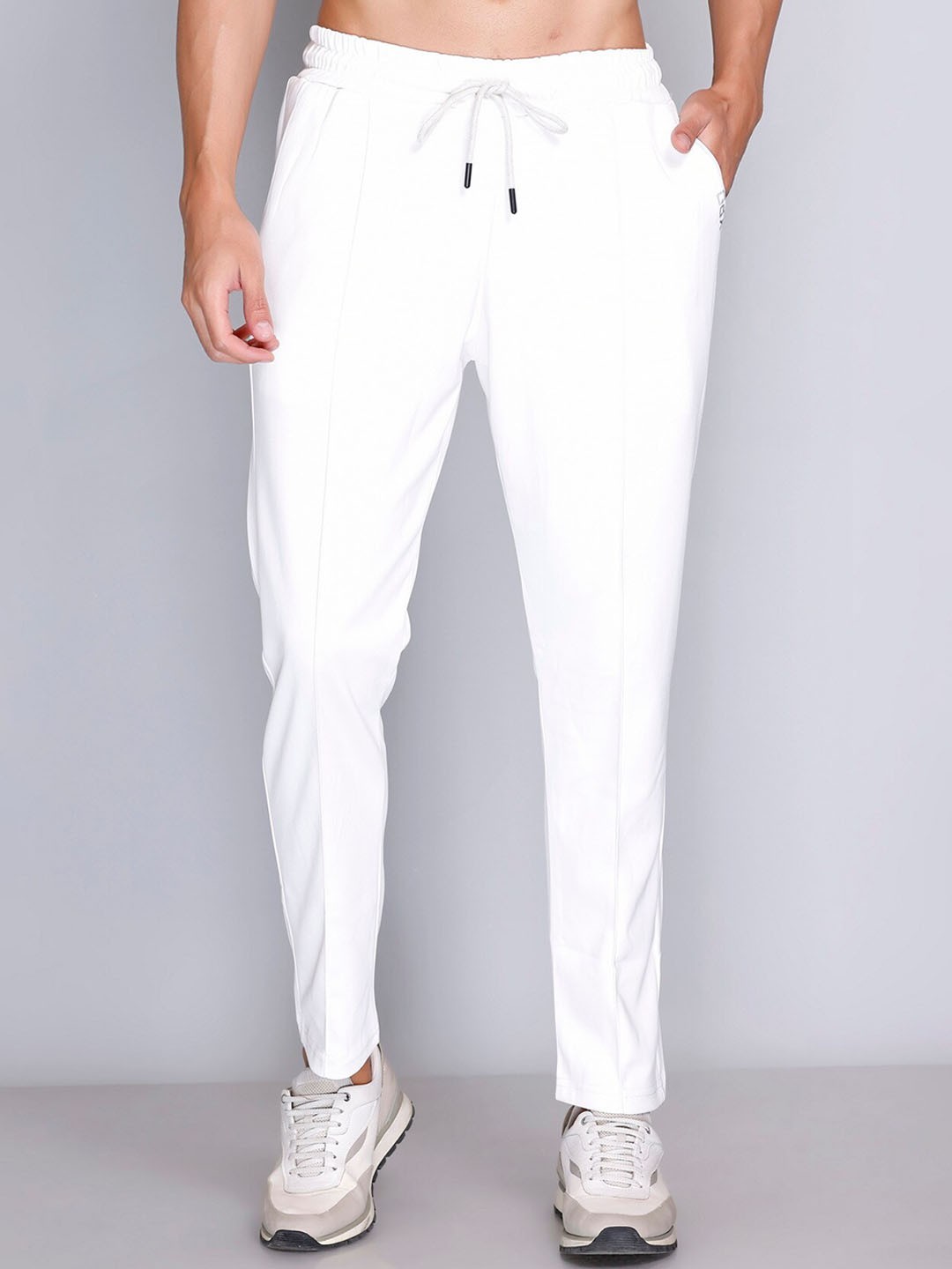 

GDX Sports Men Mid-Rise Cotton Track Pants, Off white
