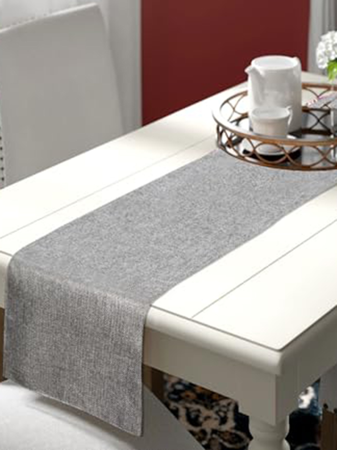 

Lushomes Grey Jute Table Runner