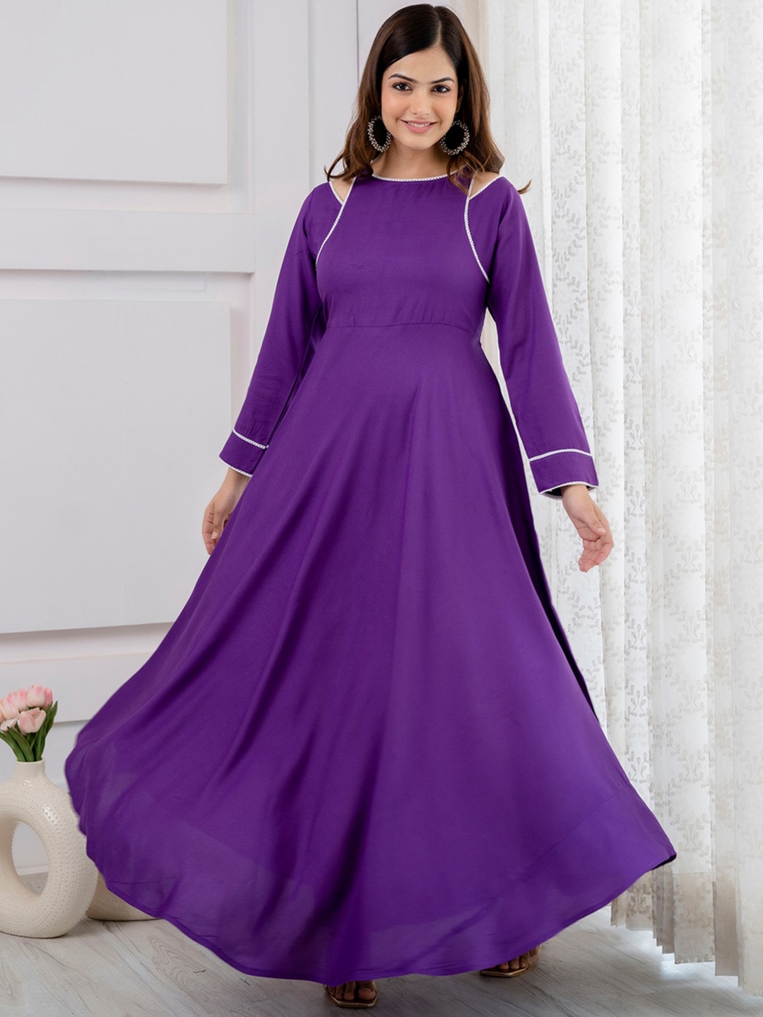 

DK FAB Round Neck Long Sleeves Cut-Outs Fit and Flare Dress, Purple