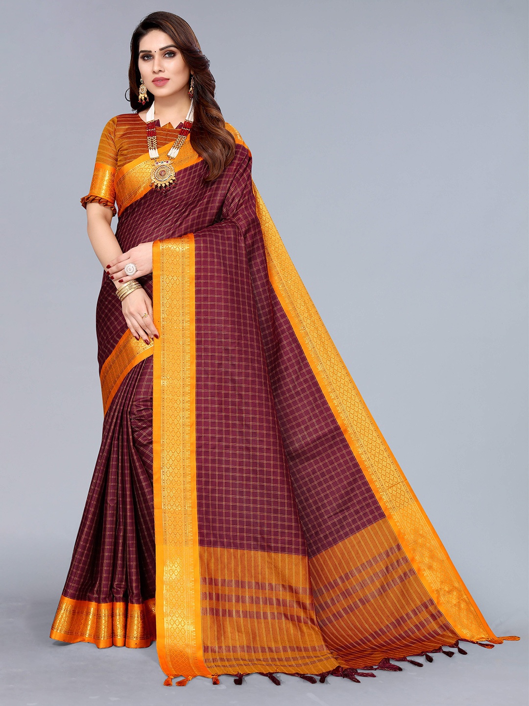 

KALINI Checked Zari Banarasi Saree, Maroon