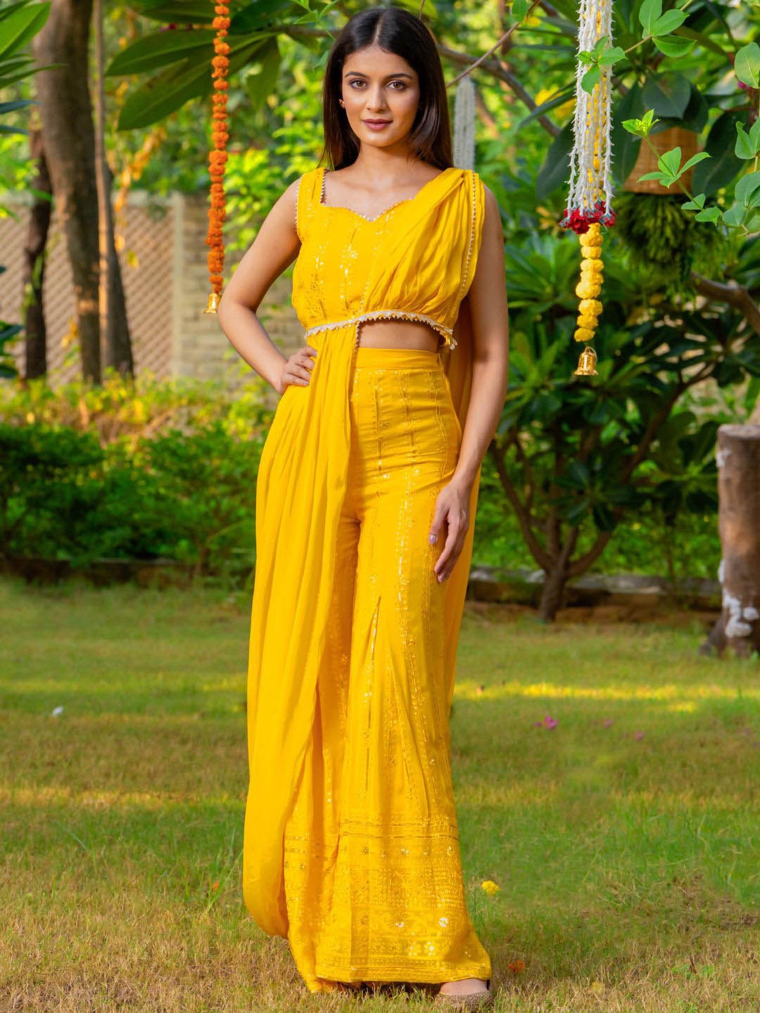 

HOUSE OF JAMOTI Floral Embroidered Gotta Patti Crop Top With Palazzos & Dupatta, Yellow