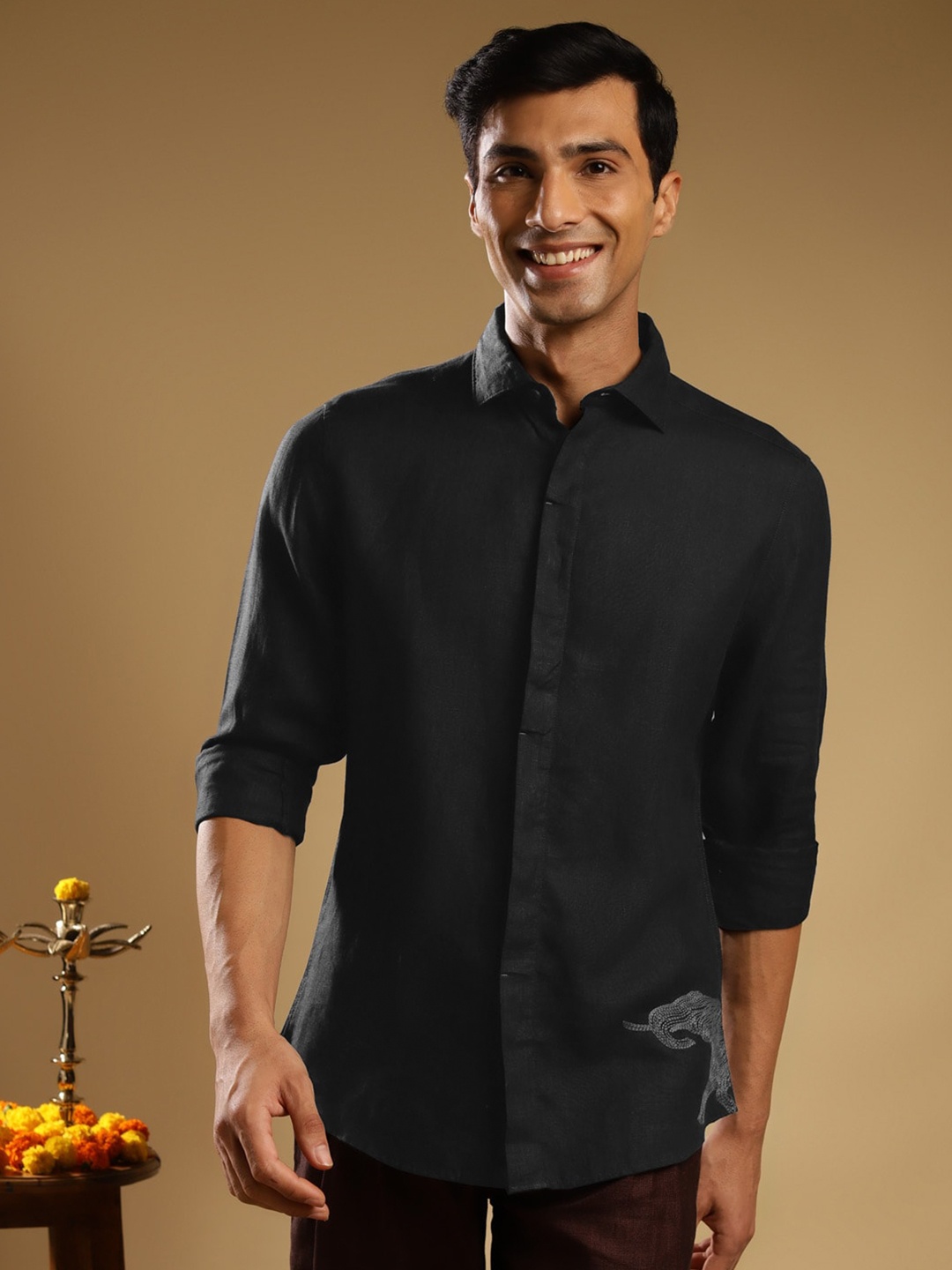

Andamen Premium Slim Fit Spread Collar Casual Shirt, Black