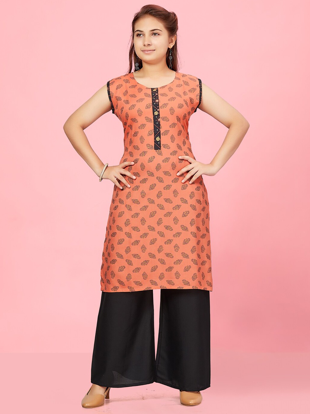 

Aarika Girls Floral Printed Straight Cotton Kurta, Peach