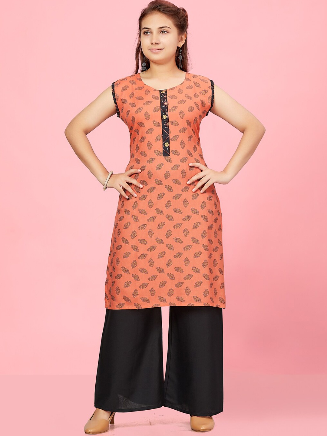 

Aarika Girls Ethnic Motifs Printed Pure Cotton Kurta With Palazzos, Peach