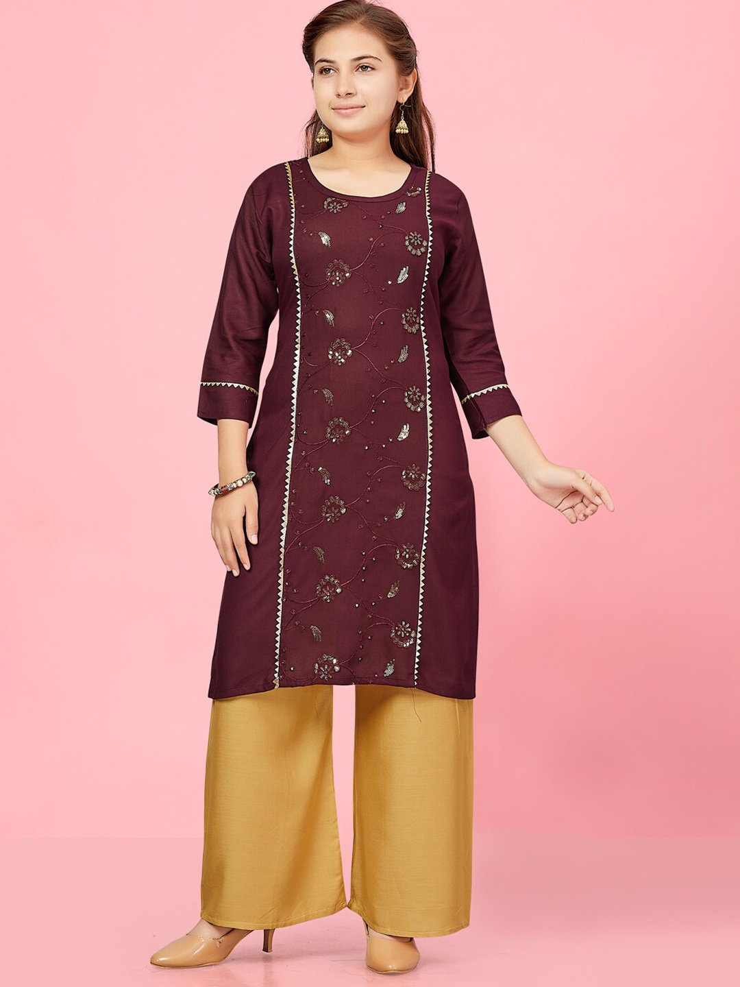 

BAESD Girls Ethnic Motifs Embroidered Thread Work Kurta Set, Burgundy