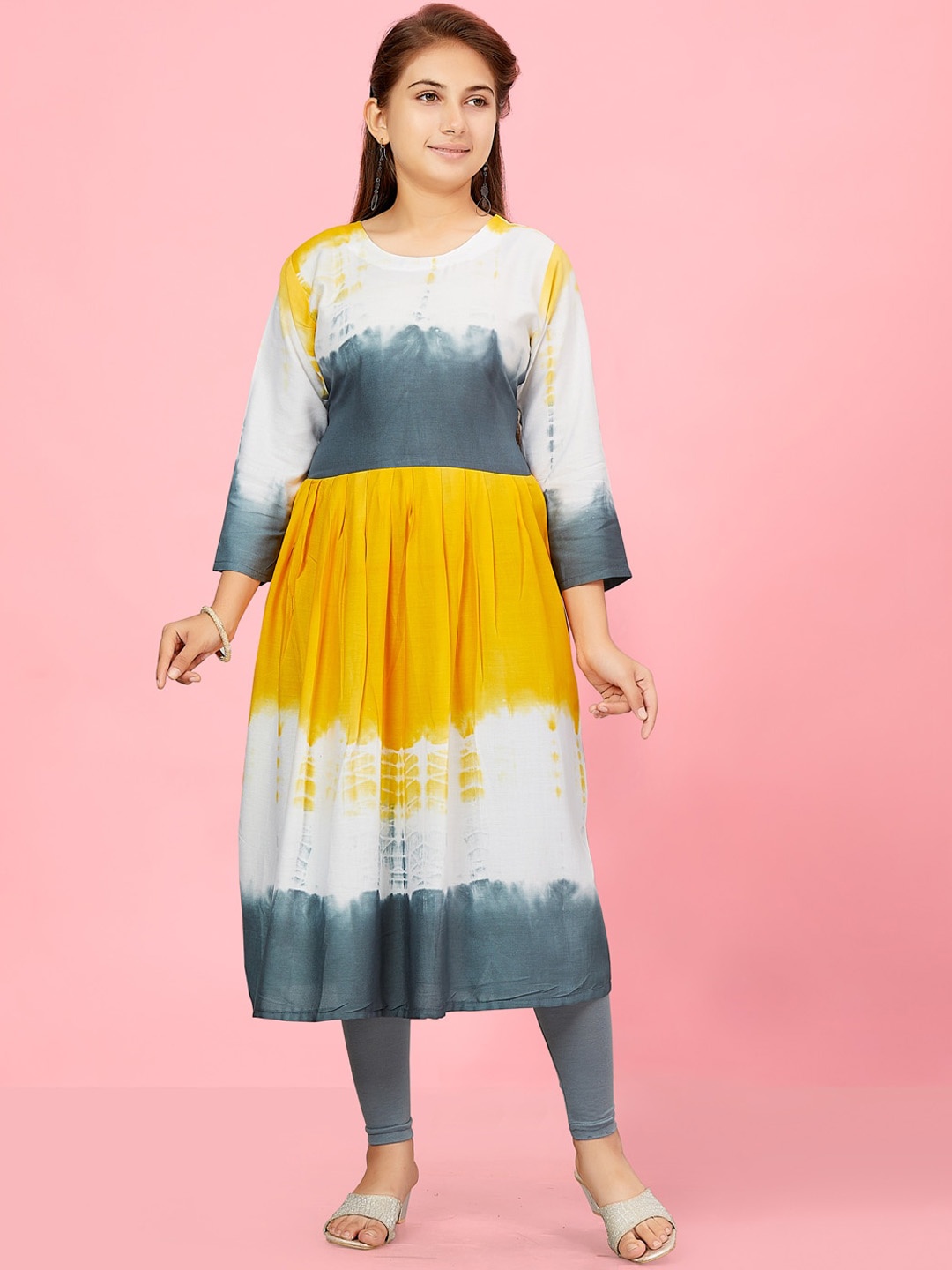 

BAESD Girls Tie & Dyed A-Line Kurta, Grey
