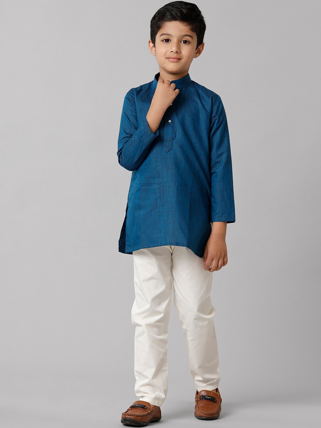 

Ramraj Boys Regular Kurta with Pyjamas, Blue