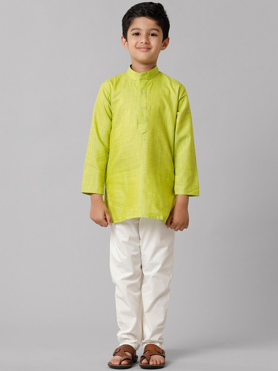 

Ramraj Boys Straight Kurta With Pyjamas, Green