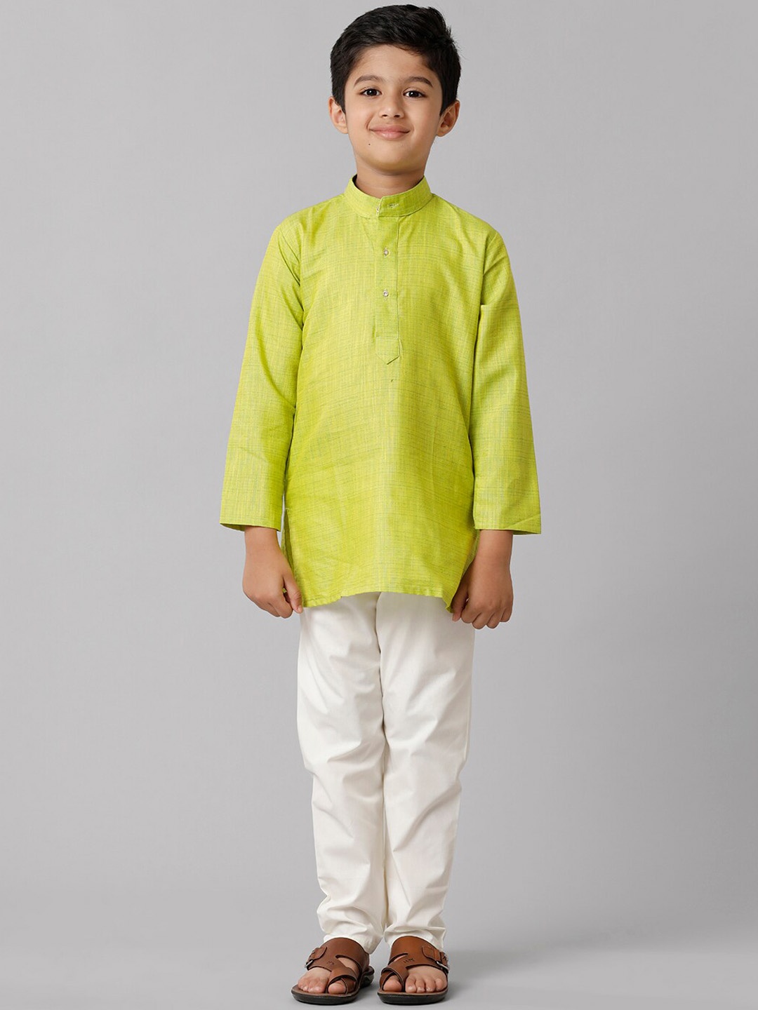

Ramraj Boys Straight Kurta With Pyjamas, Green
