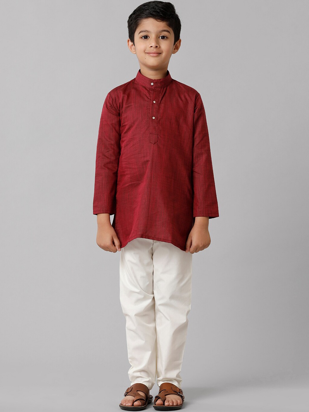 

Ramraj Boys Mandarin Collar Kurta with Pyjamas, Red
