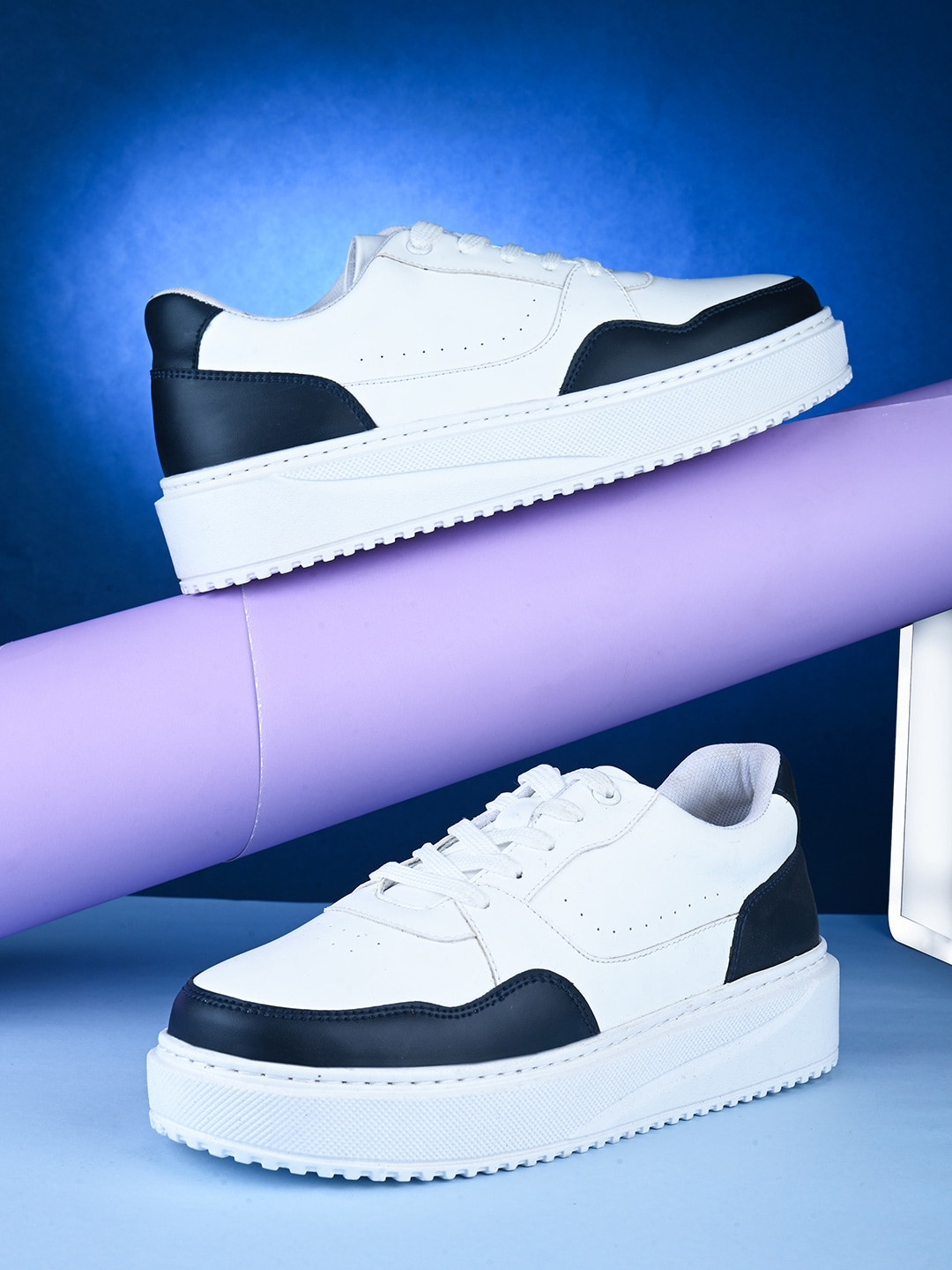 

The Roadster Lifestyle Co. Women White & Black Perforated Lace-Up Sneakers