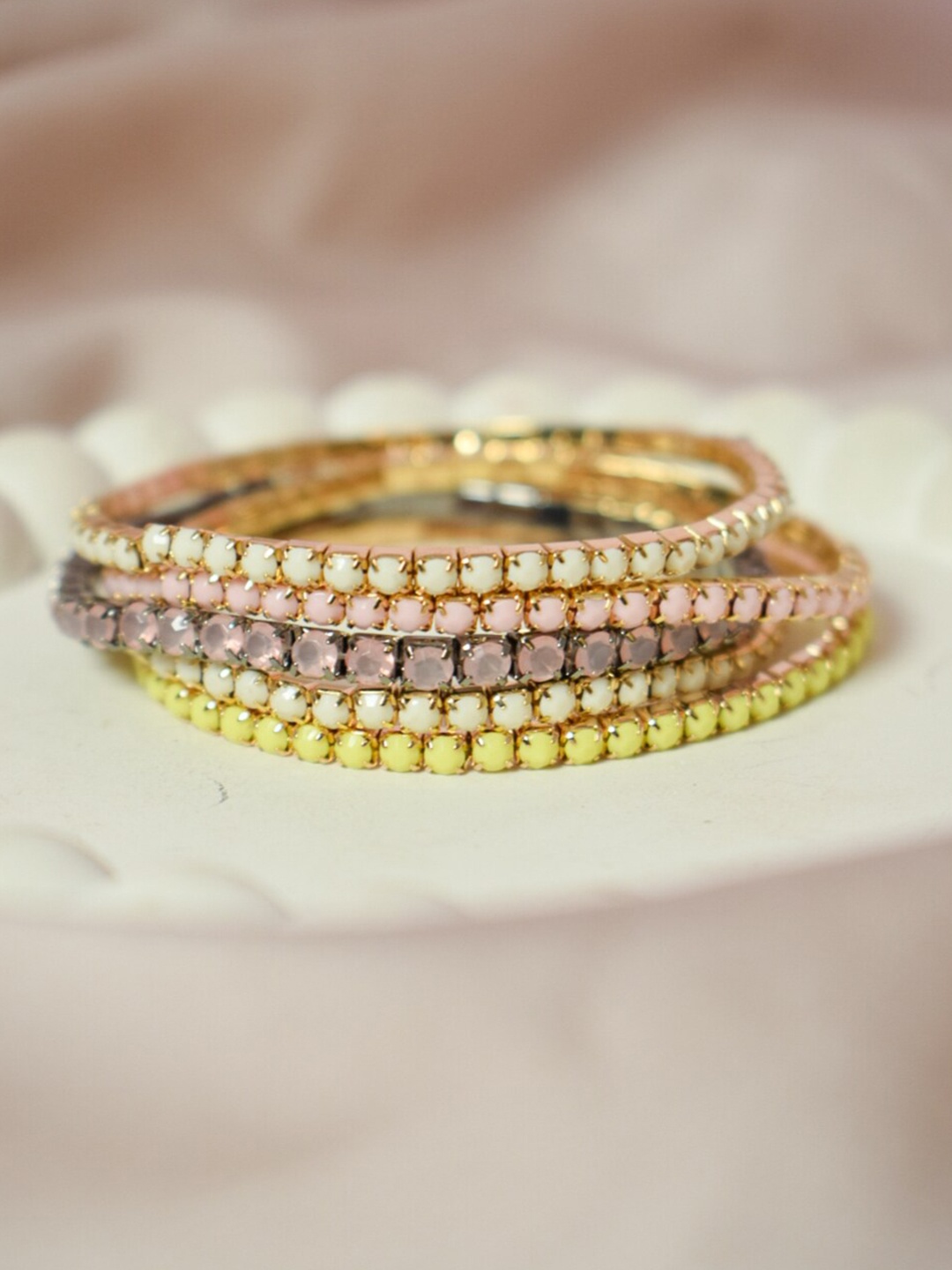 

SALTY Set Of 5 Gold-Plated Bracelet