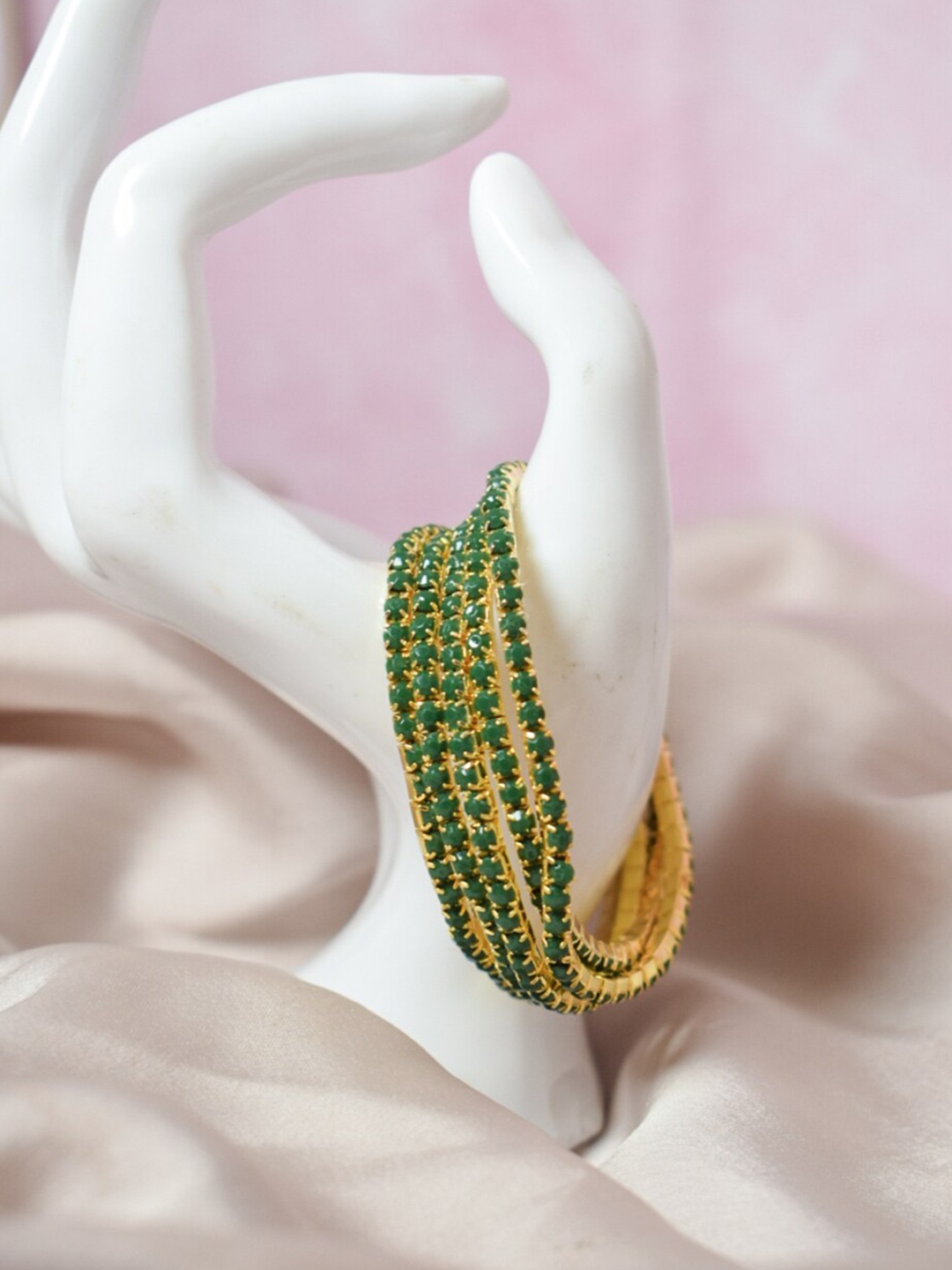 

SALTY Set Of 5 Gold-Plated Bracelet