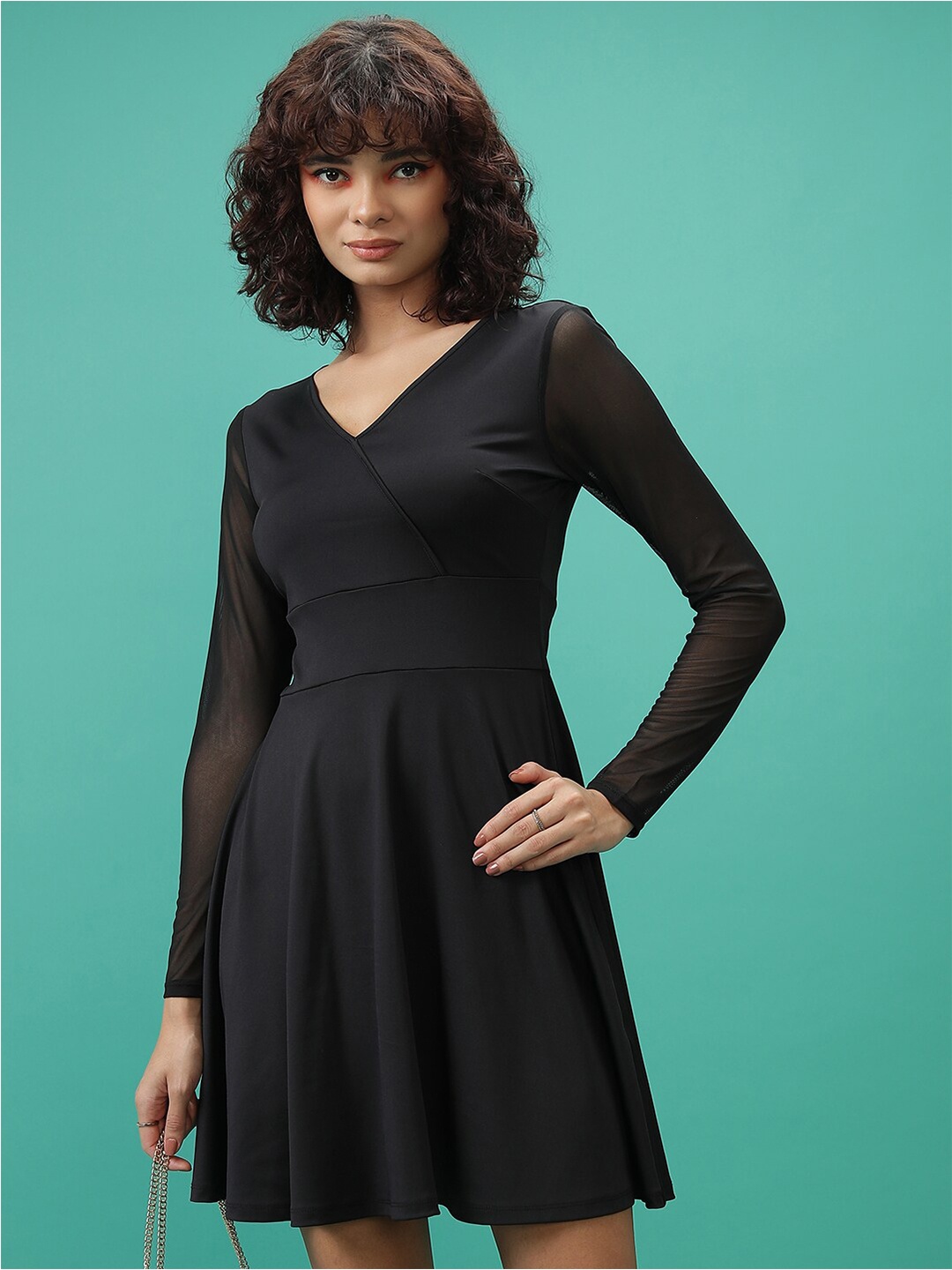 

Tokyo Talkies Black V-Neck Fit & Flare Dress