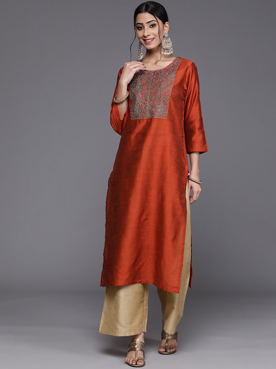

Varanga Floral Yoke Design Thread Work Straight Kurta, Rust