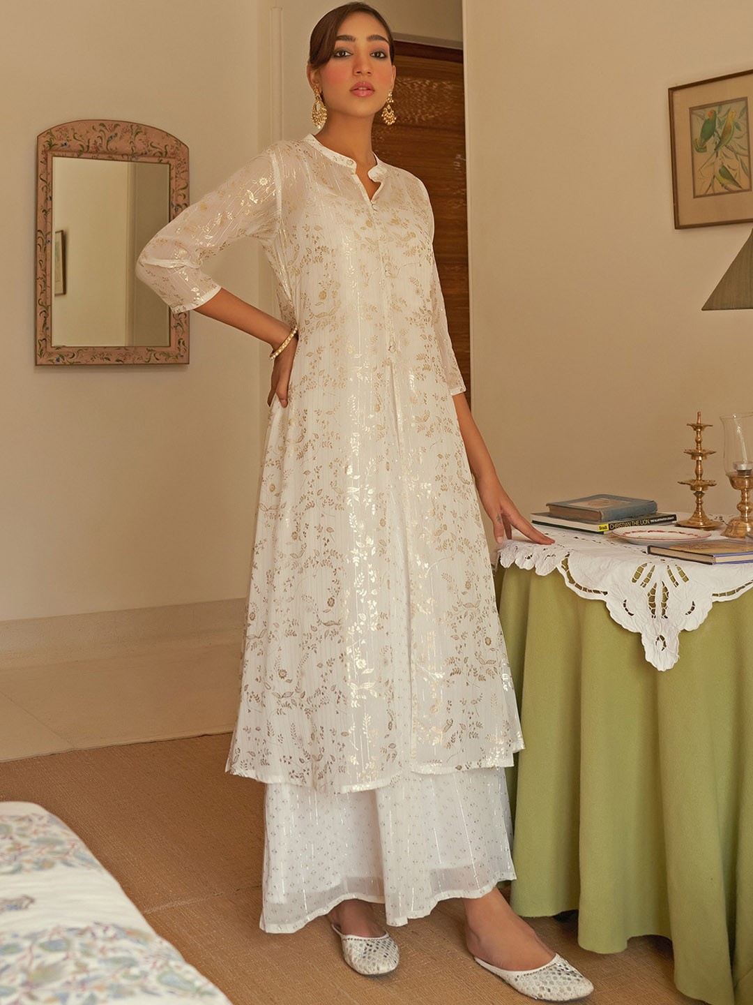 

Janasya Ethnic Motifs Embroidered Gotta Patti Kurta, White