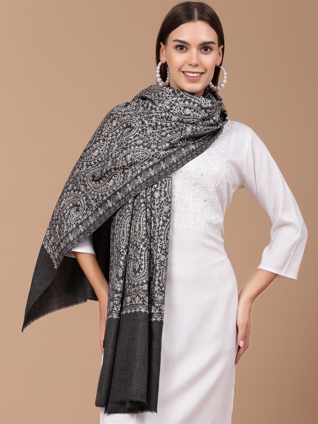 

SWI Stylish Floral Embroidered Aari Work Shawl, Grey