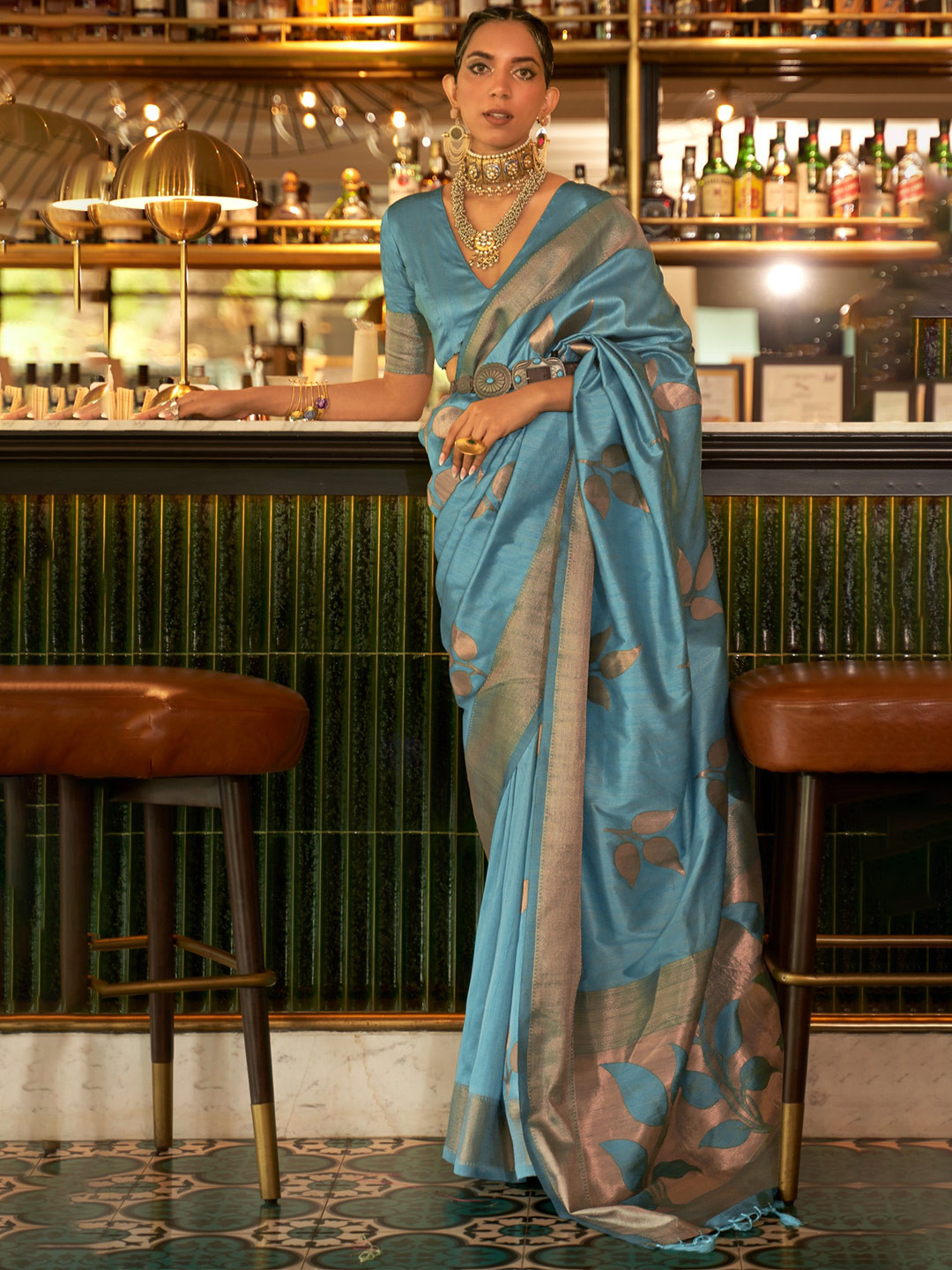 

MOKSHA DESIGNS Tropical Woven Design Zari Pure Silk Kanjeevaram Saree, Blue