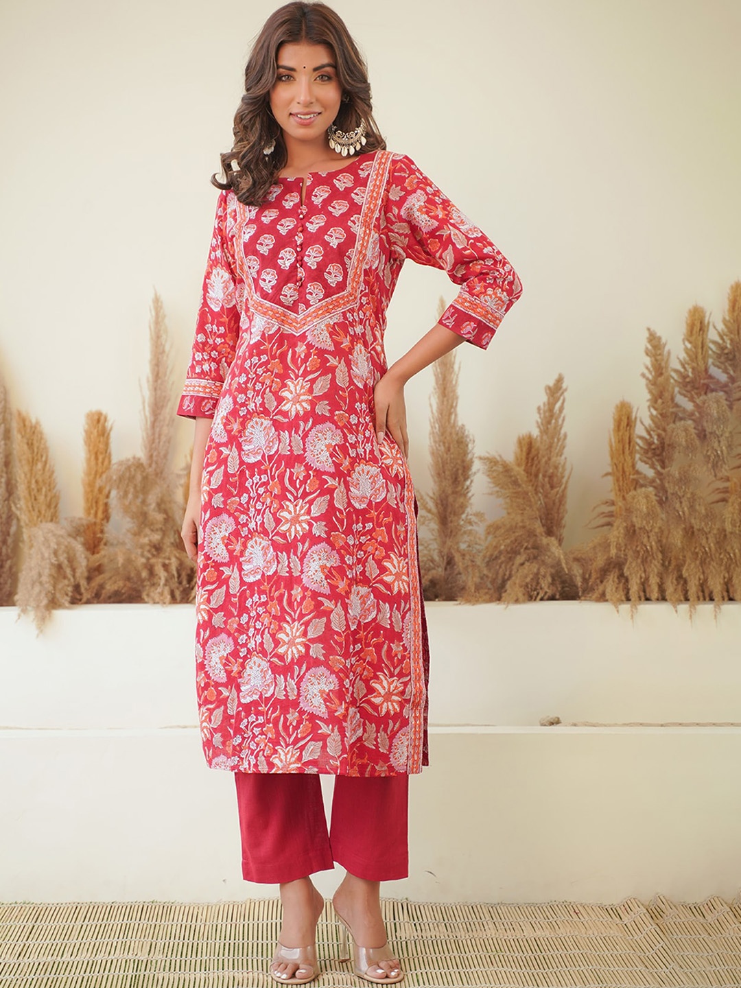 

JAIPURIBANNO Ethnic Motifs Printed Pure Cotton Regular Kurta with Trousers, Red