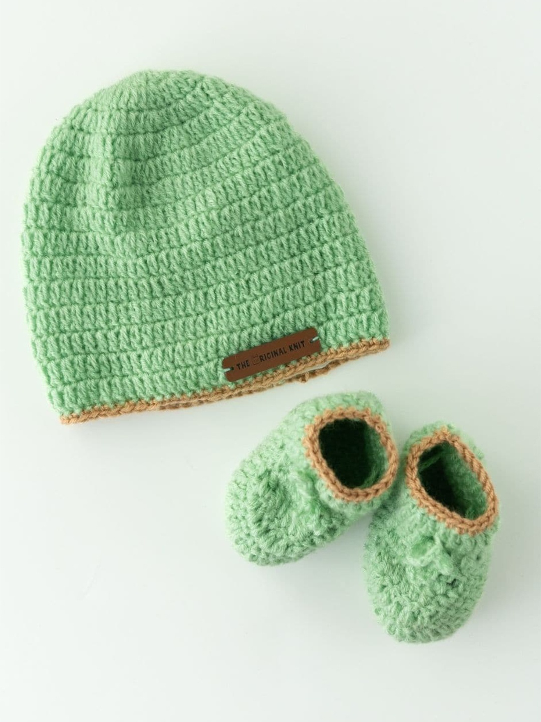 

The Original Knit Infants Self Design Acrylic Crochet Beanie Cap With Socks, Green