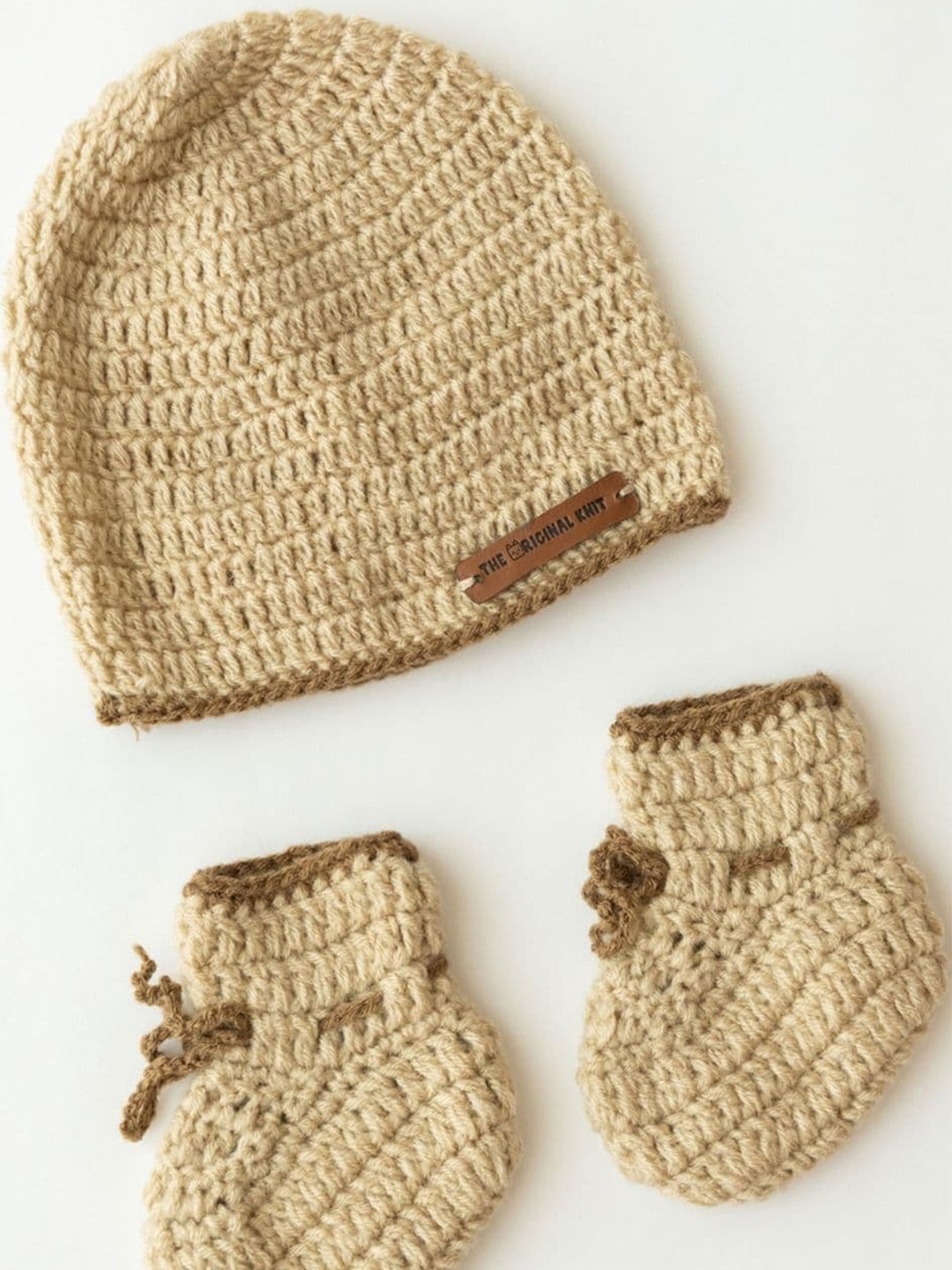 

The Original Knit Infants Self Design Acrylic Crochet Beanie Cap With Socks, Beige