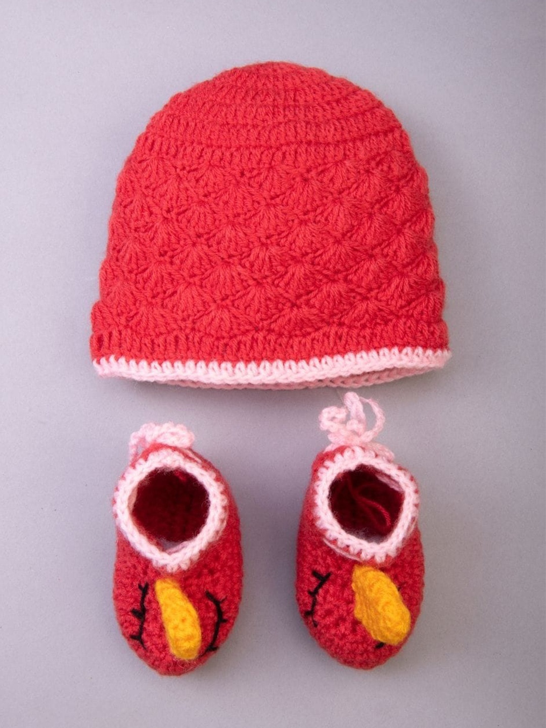 

The Original Knit Infant Kids Self Design Acrylic Beanie With Socks, Red