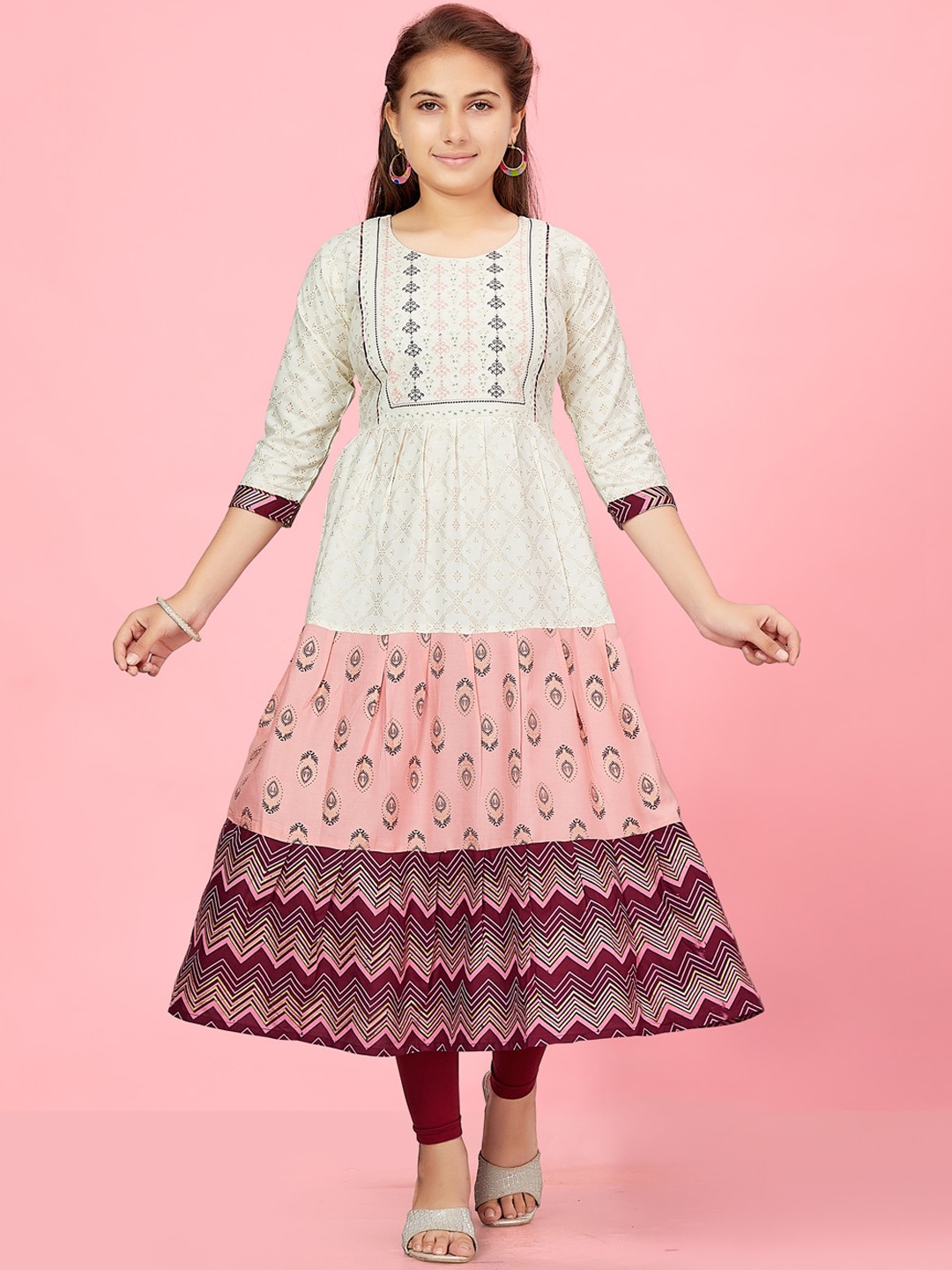 

BAESD Girls Ethnic Motifs Printed Sequinned Pure Cotton Anarkali Kurta With Leggings, Cream