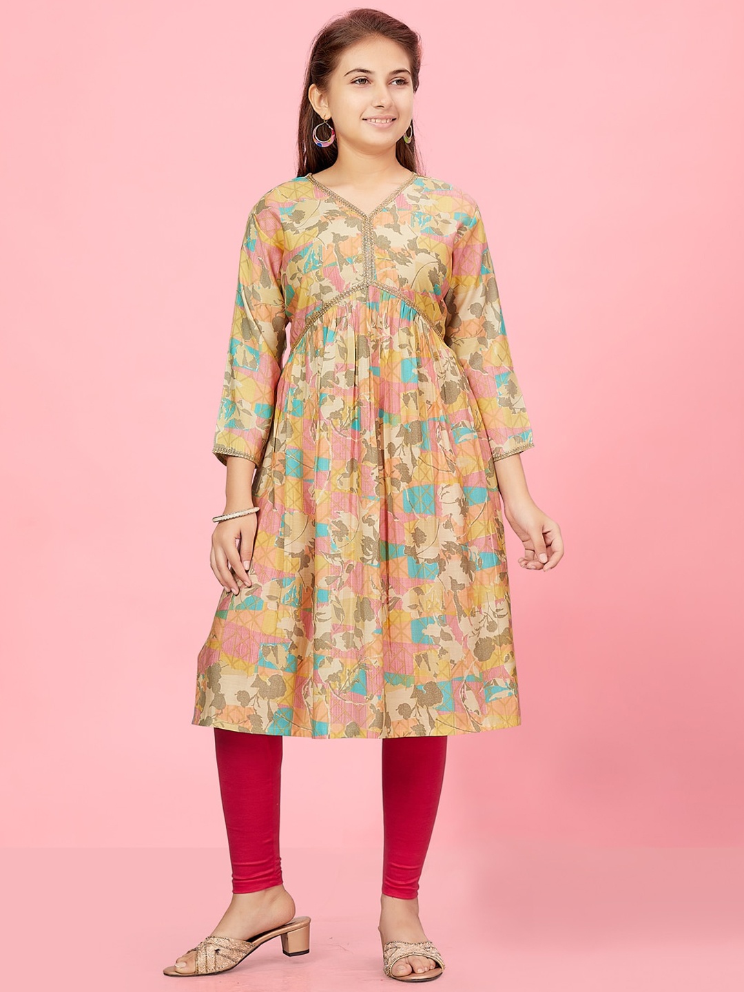 

BAESD Girls Floral Printed V-Neck Empire Pure Silk A-Line Kurta With Leggings, Peach