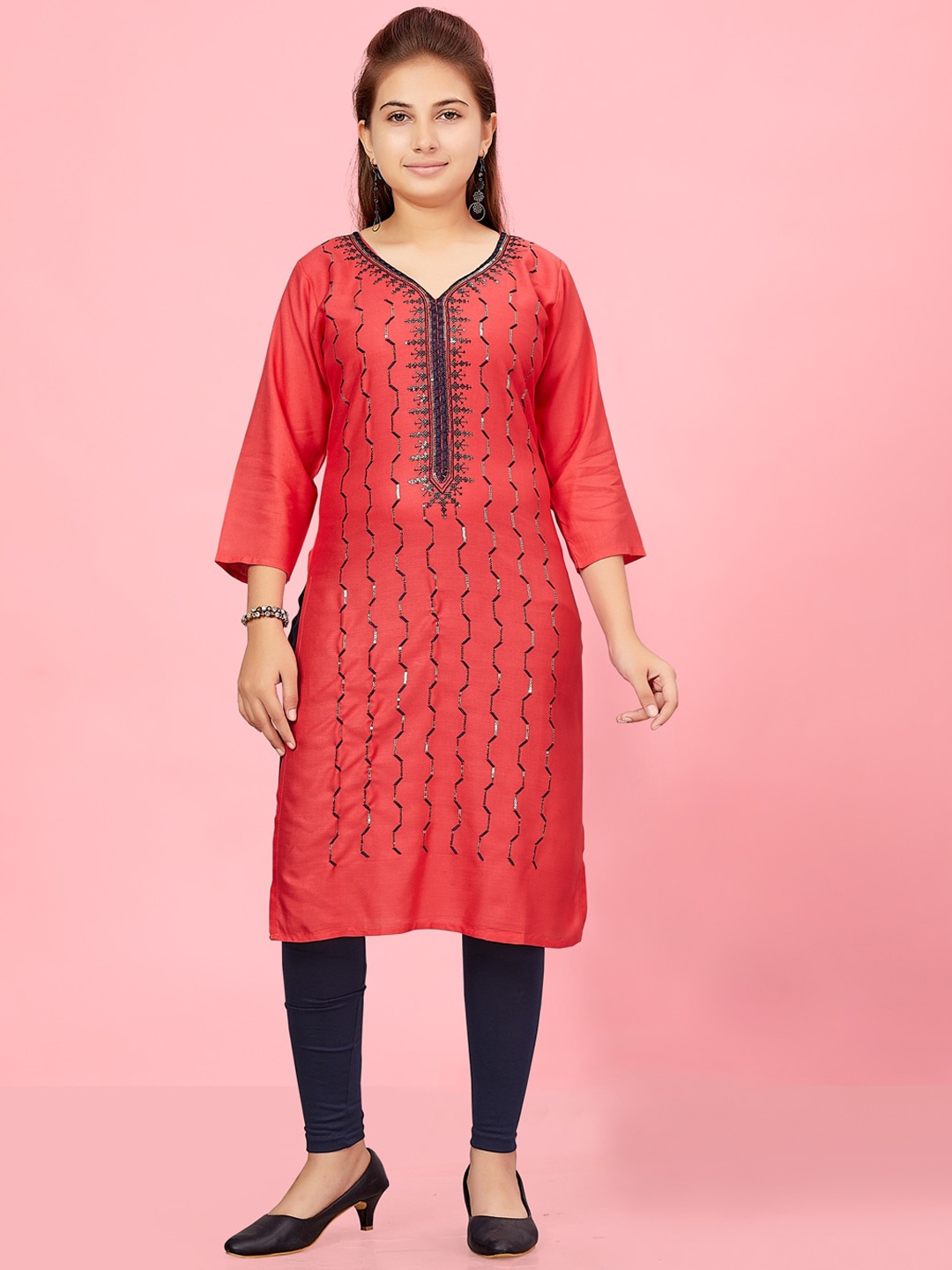 

BAESD Girls Ethnic Motifs Embroidered Regular Sequinned Pure Cotton Kurta Set, Red