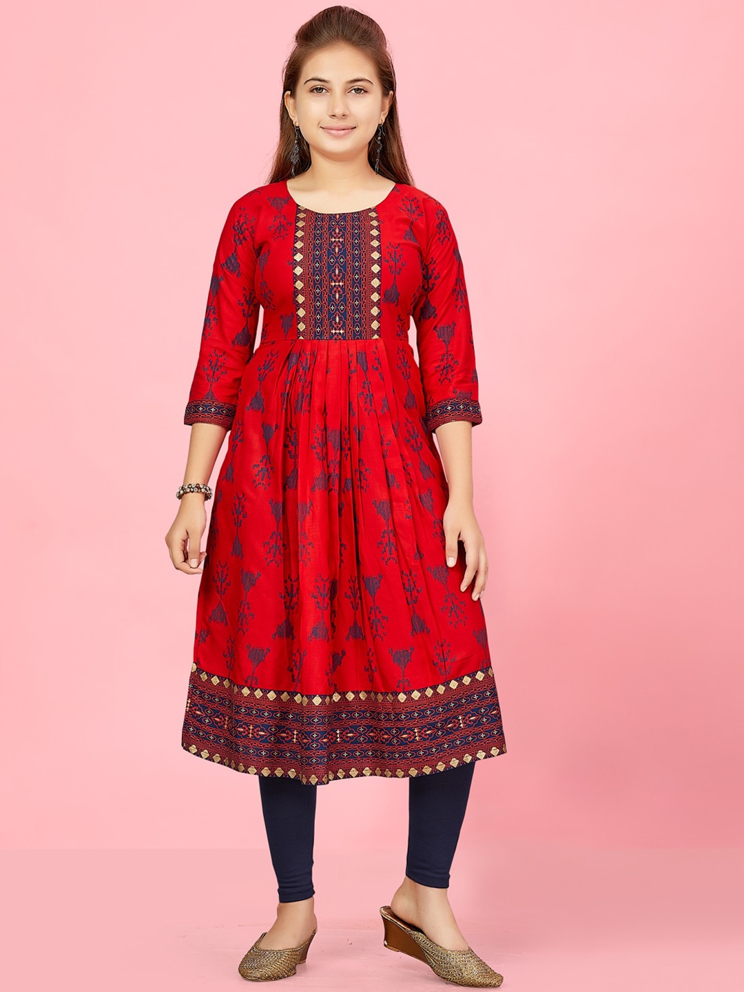 

BAESD Girls Ethnic Motifs Printed Pleated Pure Cotton Anarkali Kurta With Leggings, Red