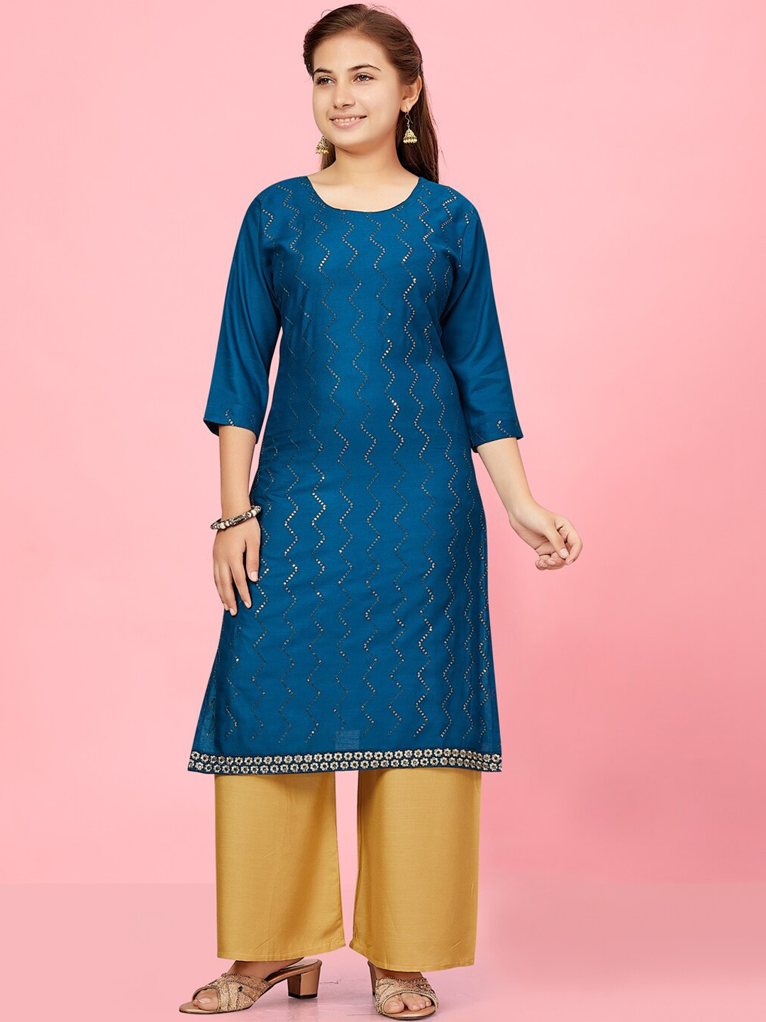 

BAESD Girls Geometric Embroidered Sequinned Pure Cotton Kurta with Palazzos, Teal