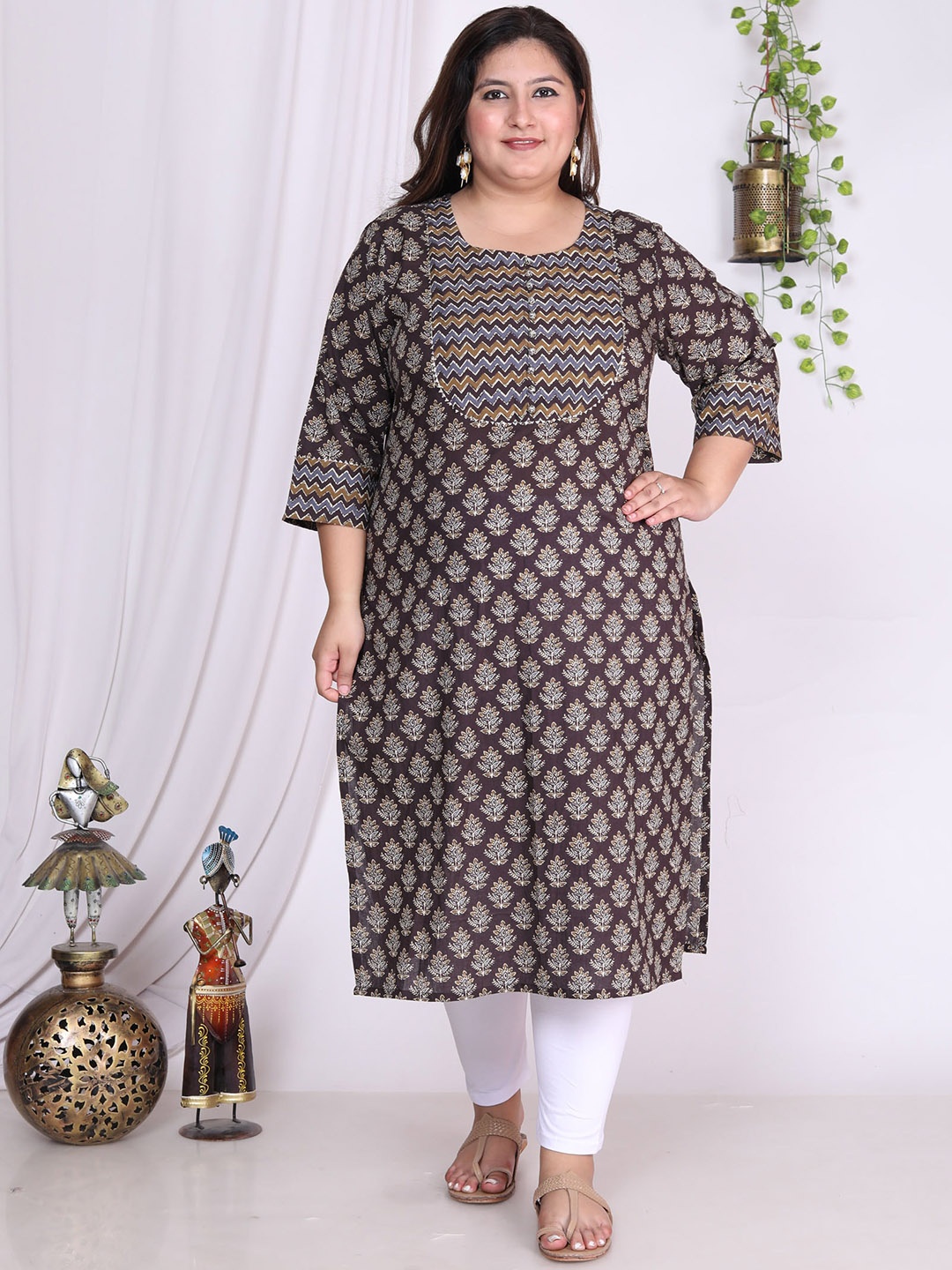 

Swasti Plus Size Ethnic Motifs Printed Cotton Kurta, Brown