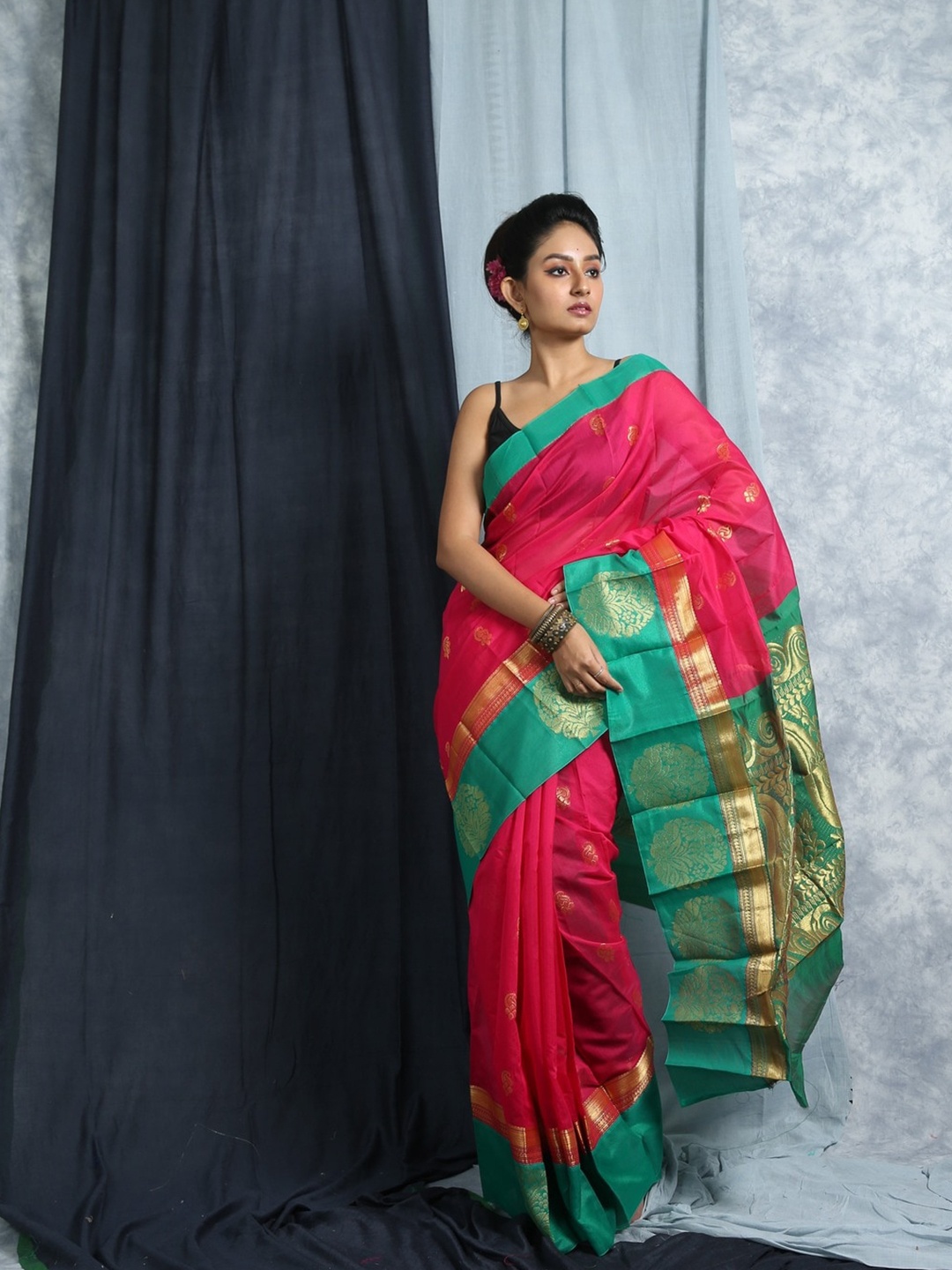 

HERE&NOW Woven Design Zari Chanderi Saree, Pink