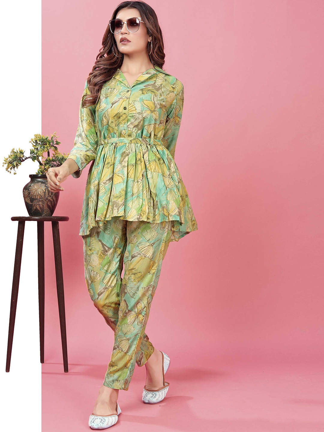 

Panzora Printed Shirt Collar Tunic & Trousers, Green