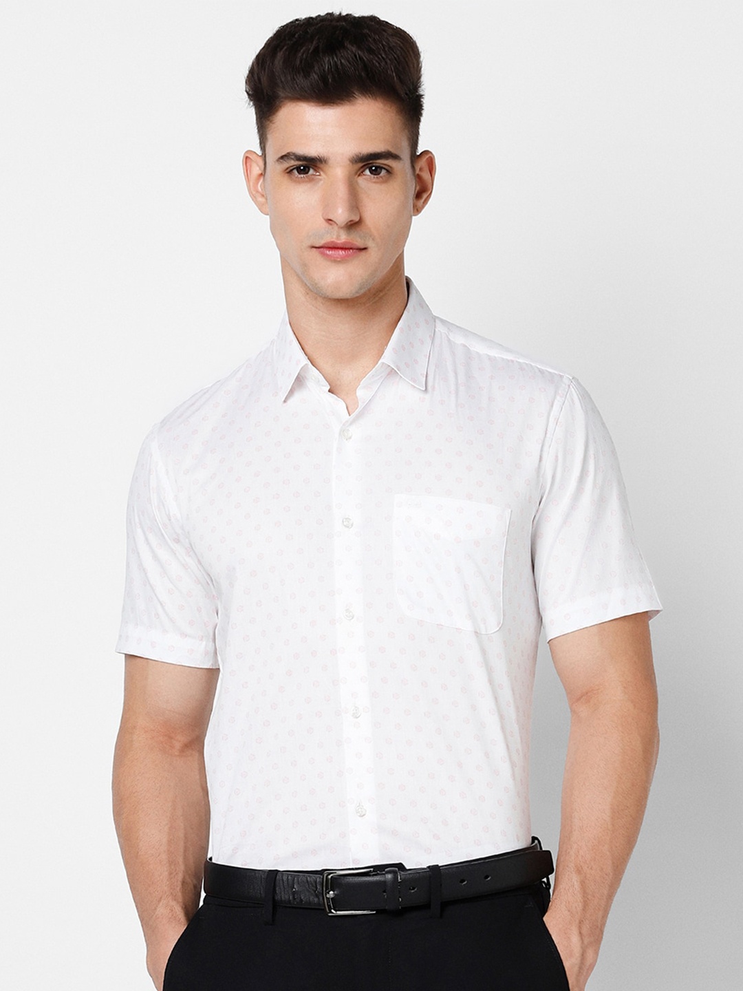 

Peter England Geometric Printed Pure Cotton Formal Shirt, White