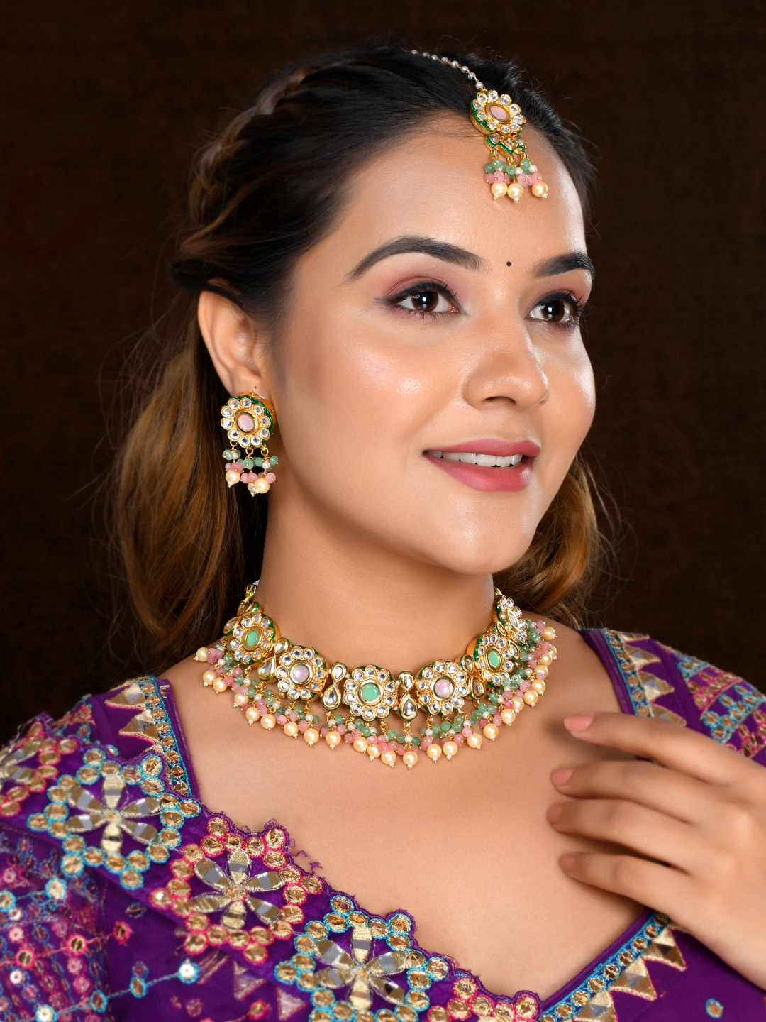 

DASTOOR Gold-Plated Kundan-studded & Beaded Jewellery Set