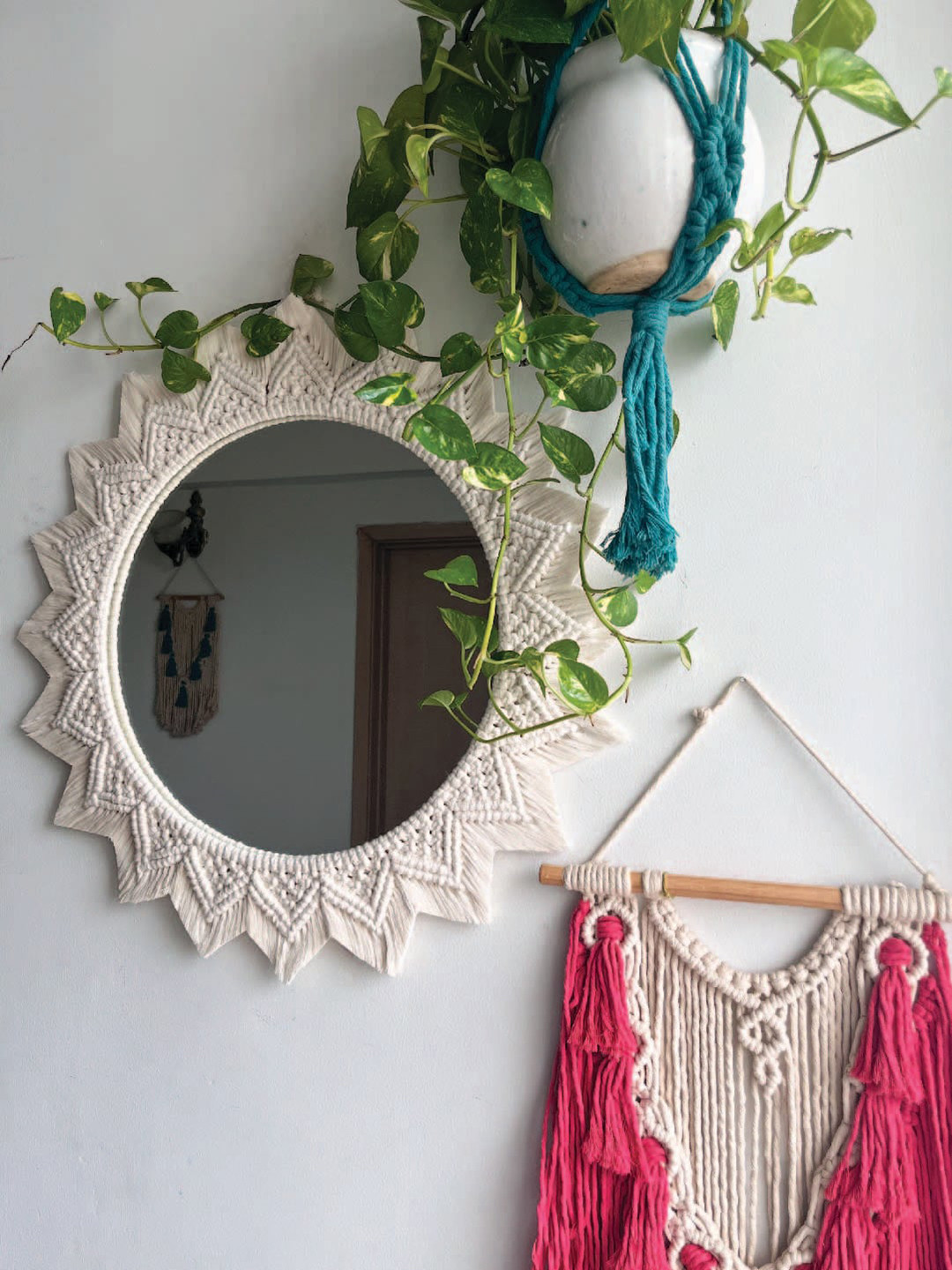 

Story of Knots Sunflower Off White 3 Pieces Macrame Wall Mirrors