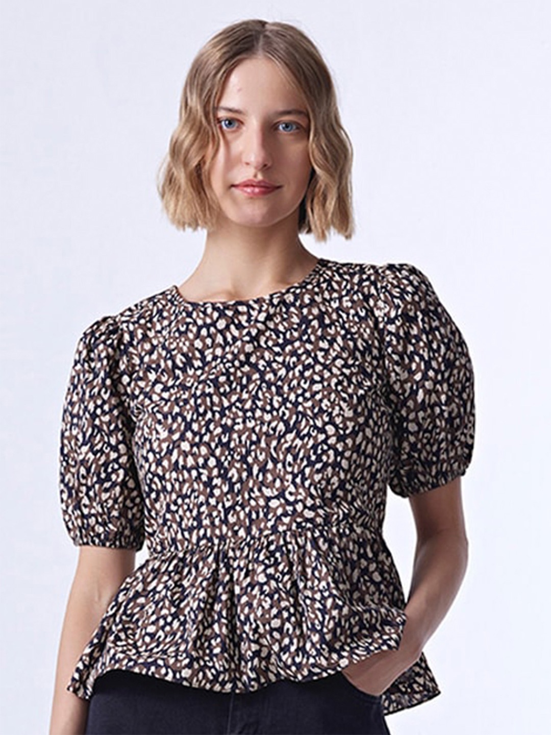 

COVER STORY Brown Animal Printed Puff Sleeve Cotton Peplum Top