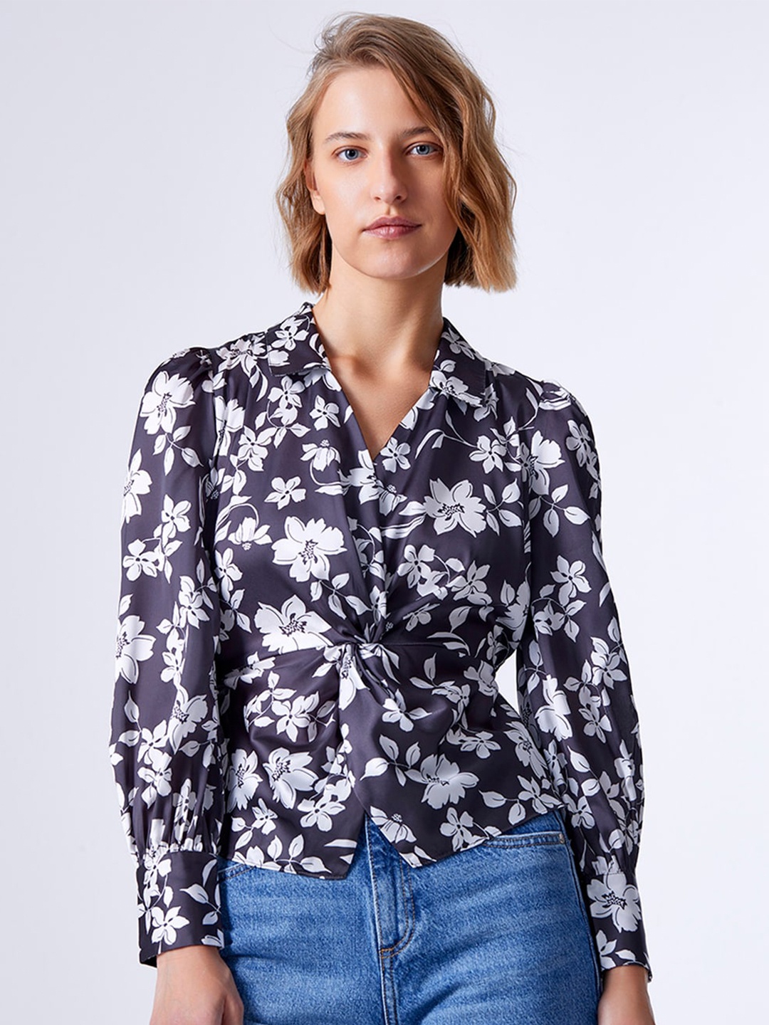

COVER STORY Grey Floral Printed Shirt Style Top