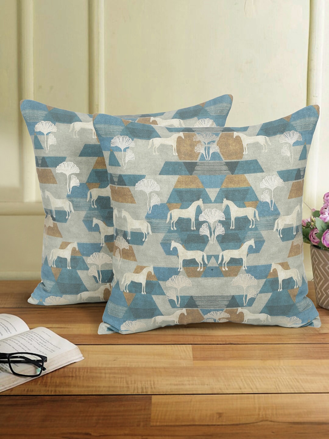 

eyda Green & White 2 Pieces Abstract Cotton Square Cushion Covers