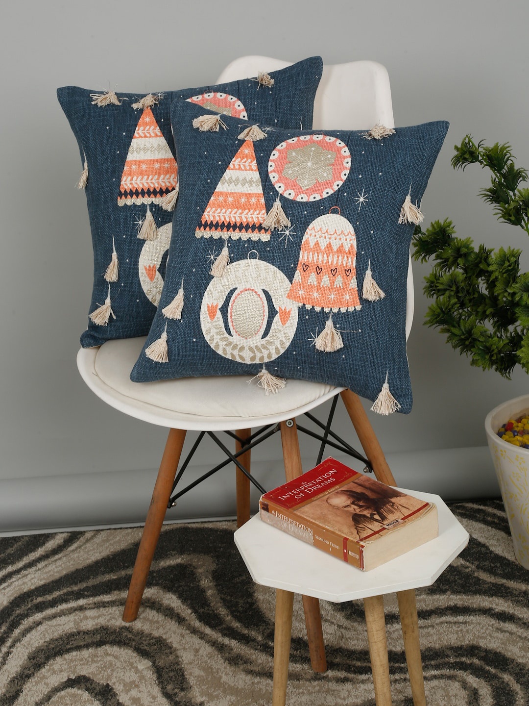 

eyda 2 Pcs Navy Blue & White Quirky Cotton Square Cushion Covers