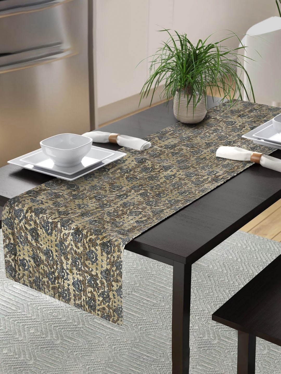 

eyda Beige & Grey Hand Block Ethnic Motifs Printed Cotton Table Runner