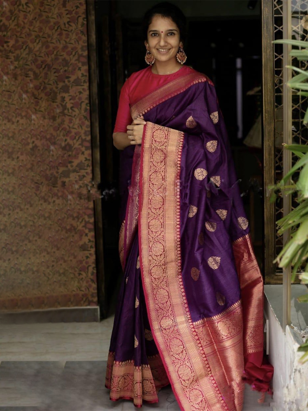 

TIEXA Woven Design Zari Pure Silk Banarasi Saree, Purple
