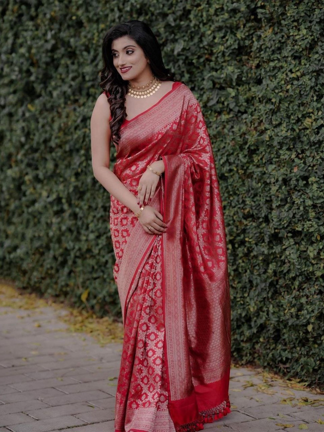 

TIEXA Ethnic Motifs Woven Design Zari Pure Silk Saree, Red