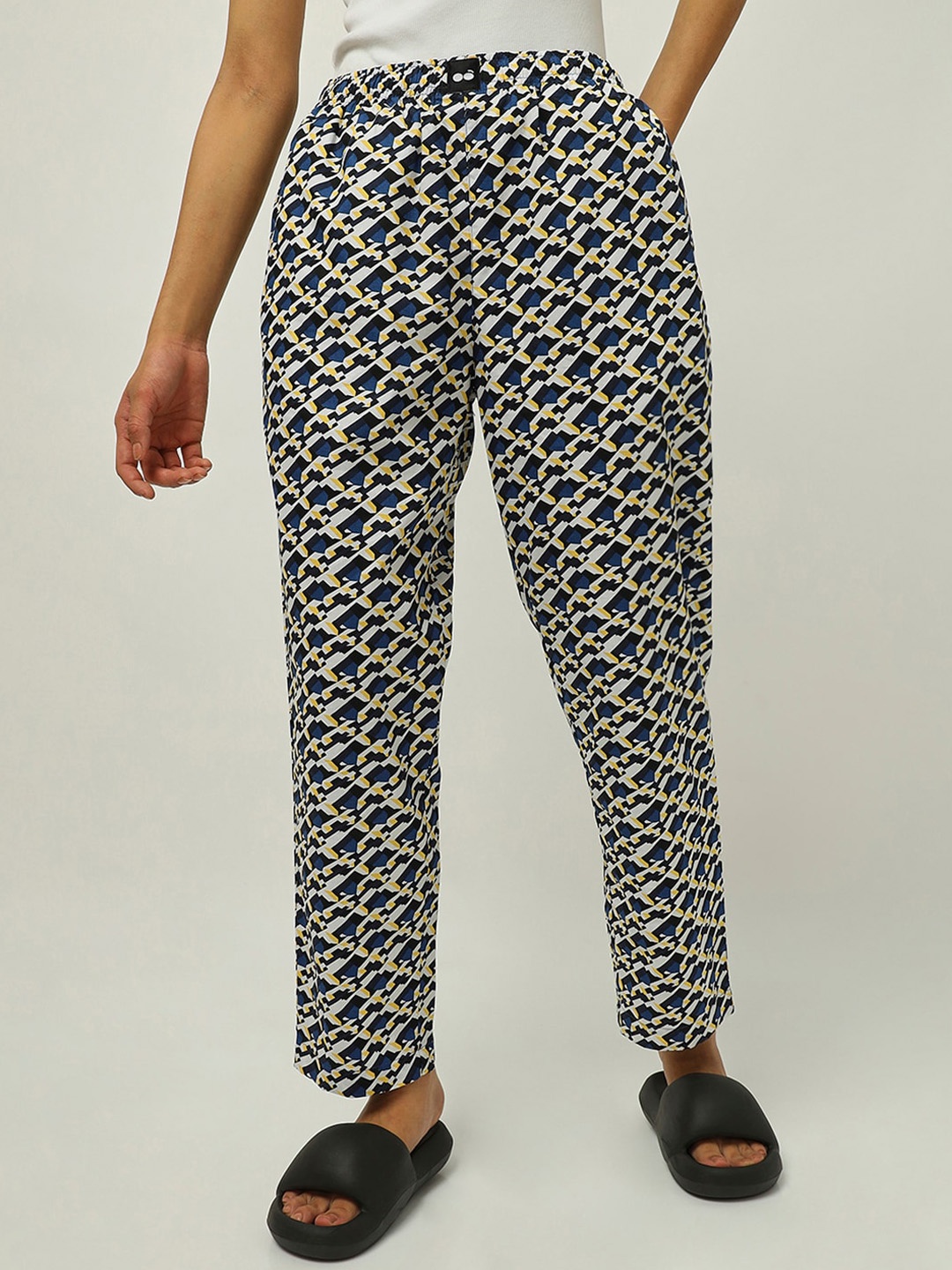 

Bewakoof Printed Cotton Lounge Pants, White