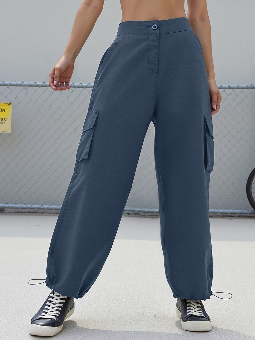 

Bewakoof Women Baggy Oversized Cargo Parachute Pants, Blue