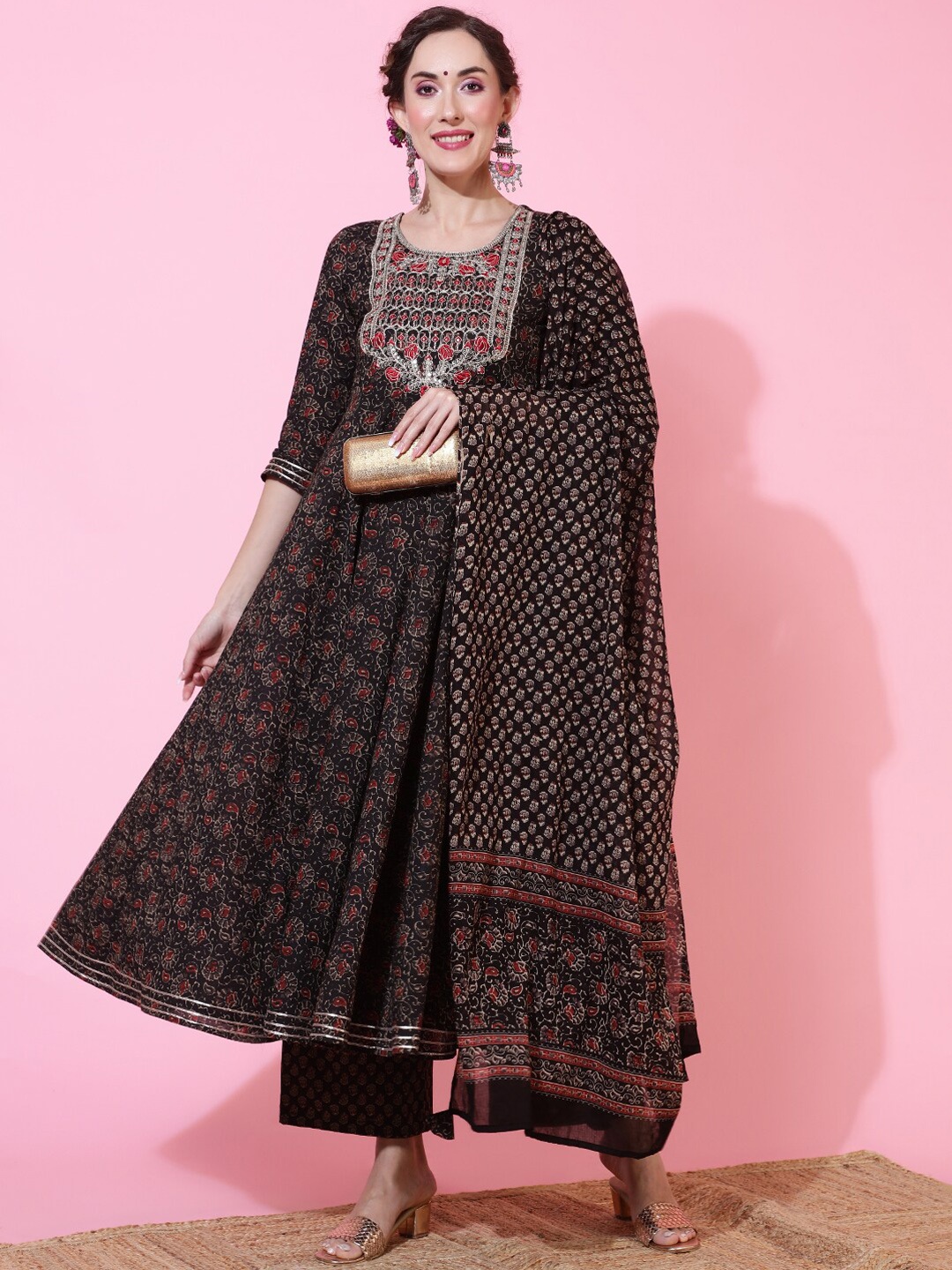 

KIMAYRA Ethnic Motifs Printed Thread Work Pure Cotton Kurta with Palazzos & Dupatta, Black